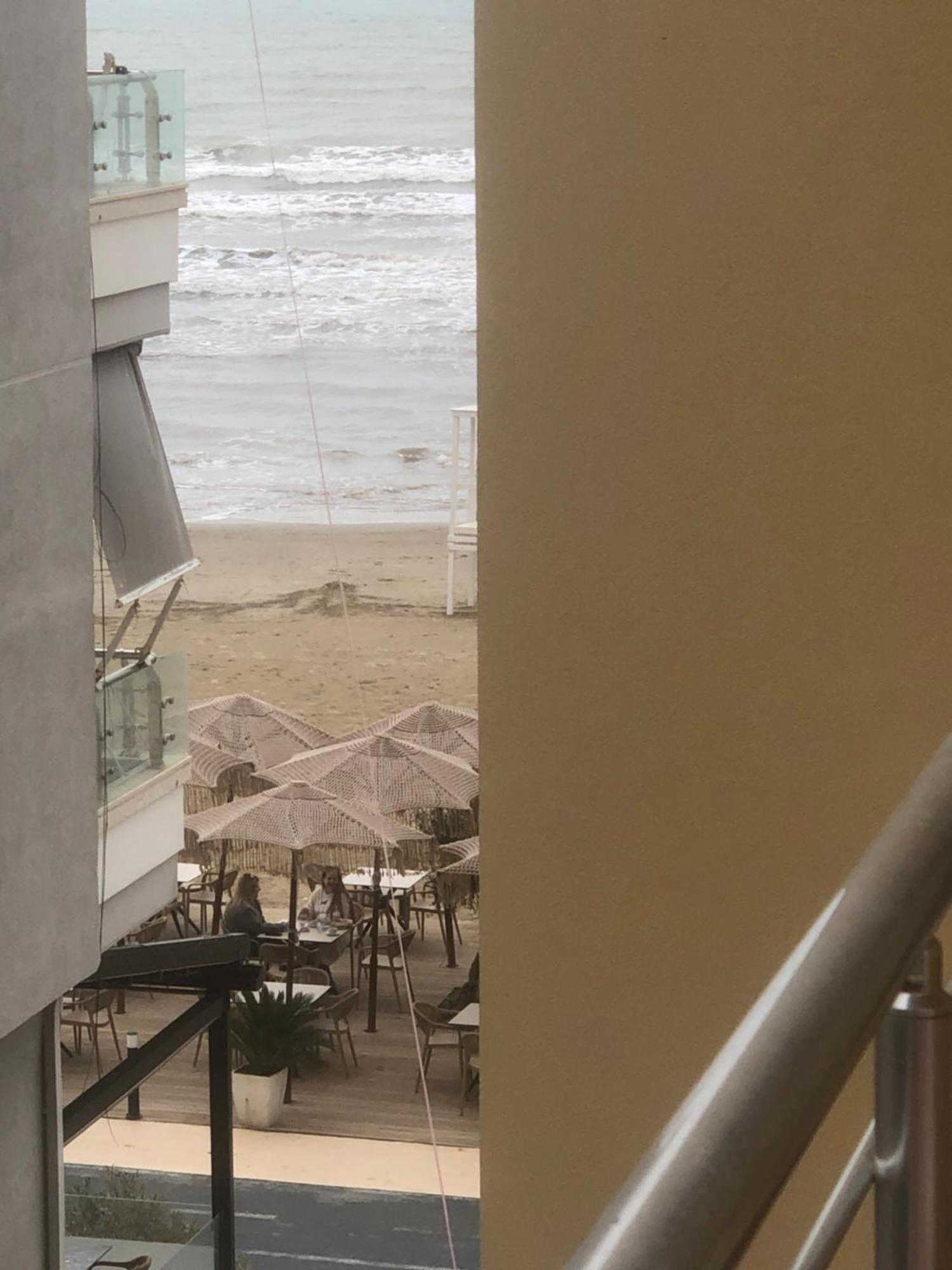 Sun & Sea Apartment Durres Exterior photo