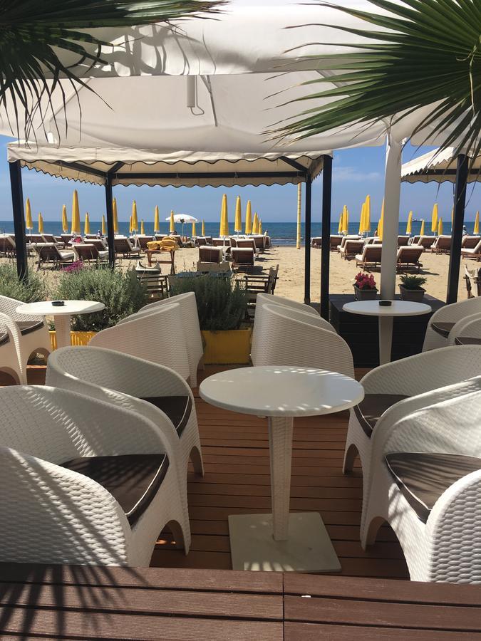 Sun & Sea Apartment Durres Exterior photo